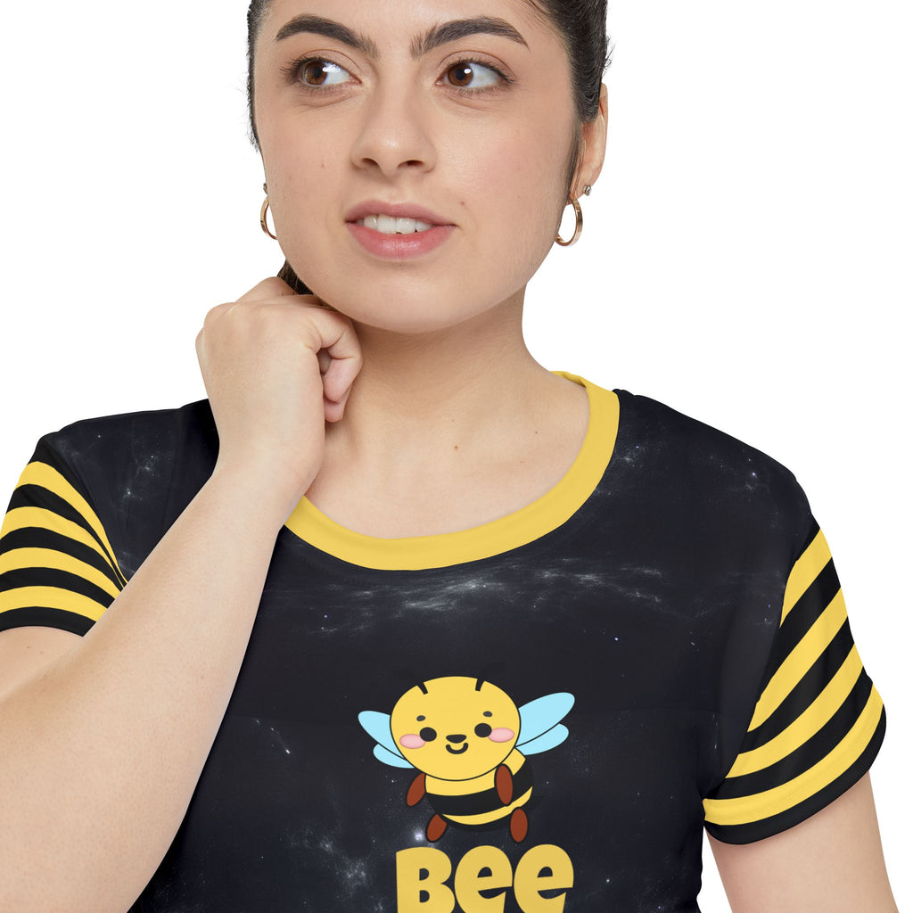 Kawaii Bee Cool Women's Short Sleeve Shirt - Cute Bee Design, Summer Top, Trendy Tee, Gift for Her, Graphic T-Shirt