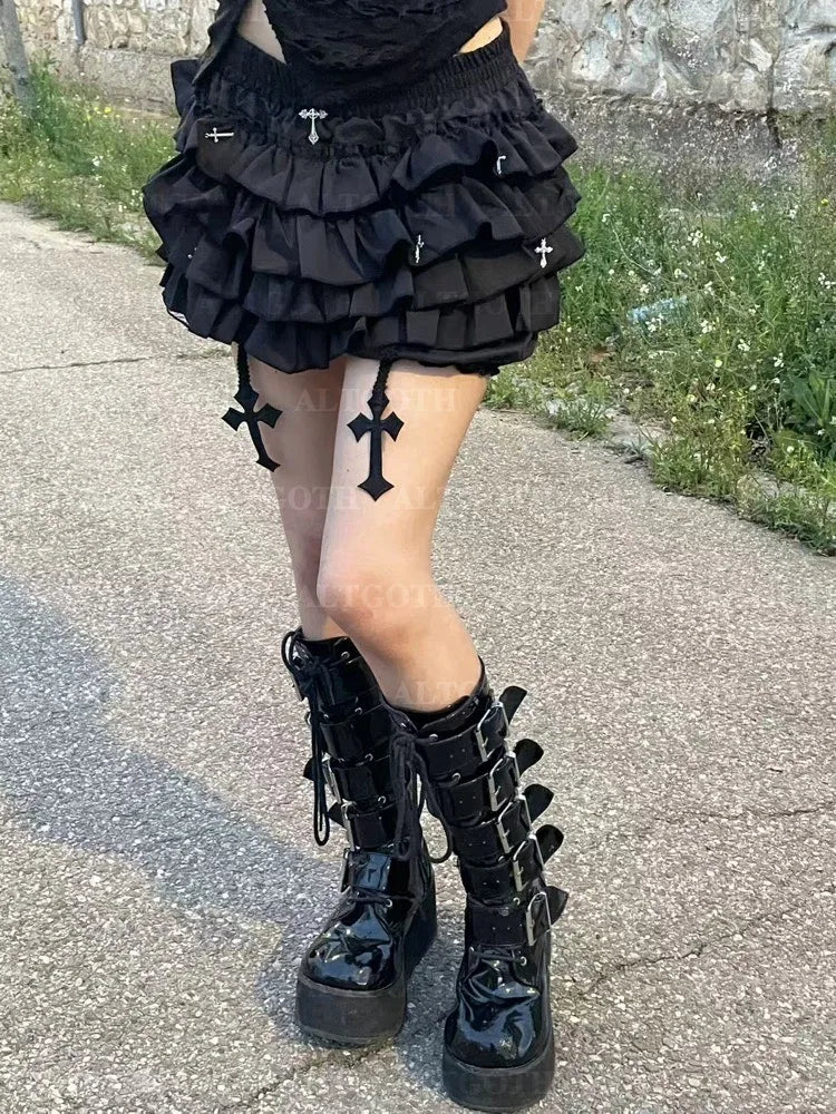 AltGoth Mall Goth Women’s Cake Shorts – Y2K E-Girl Harajuku Fairycore Culottes with Cross Pendant