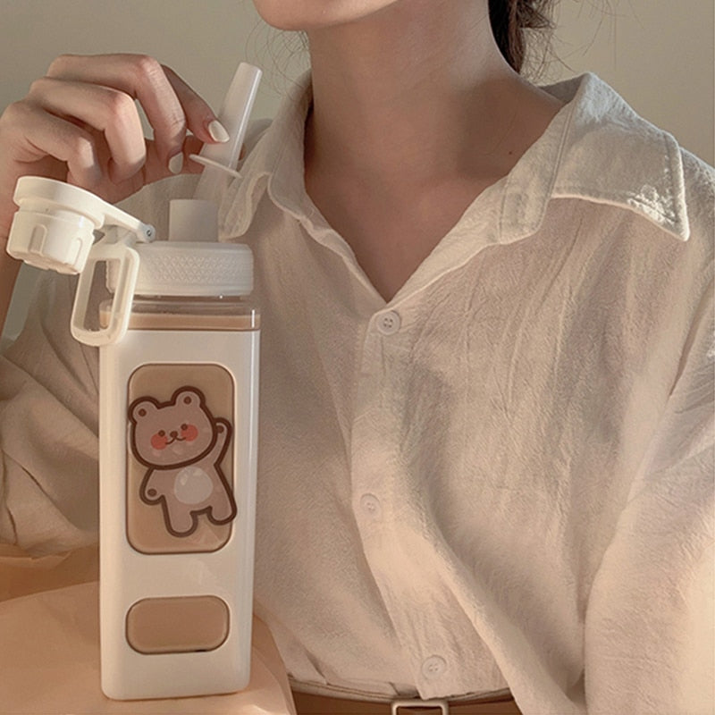 Kawaii Cartoon Plastic Water Bottle With Straw 700/900ml