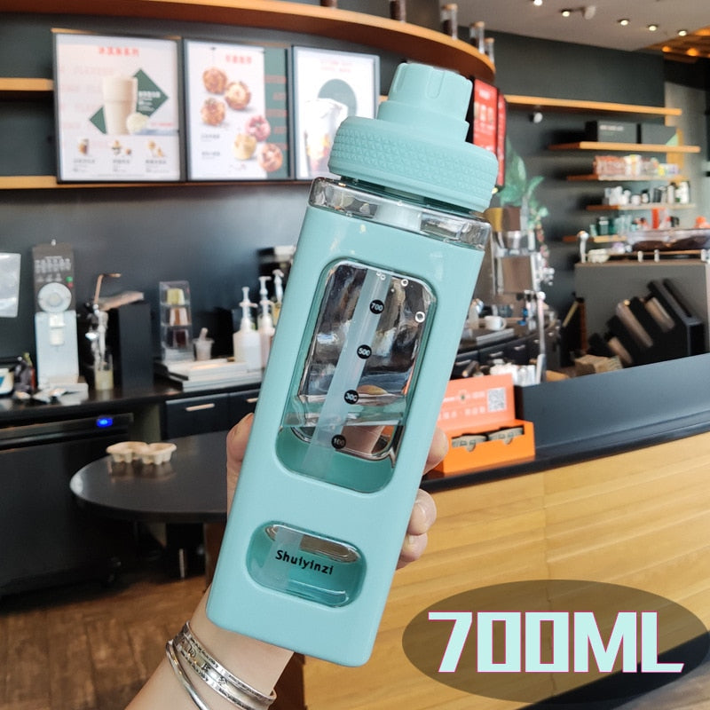 Kawaii Cartoon Plastic Water Bottle With Straw 700/900ml